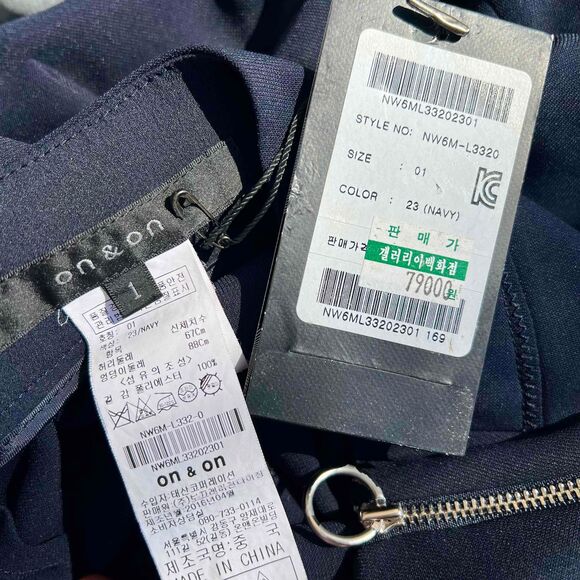 On & On Relaxed Fit Slit Pants Wide Leg Flares Navy Blue Womens Size 1 Small NWT - Picture 5 of 7